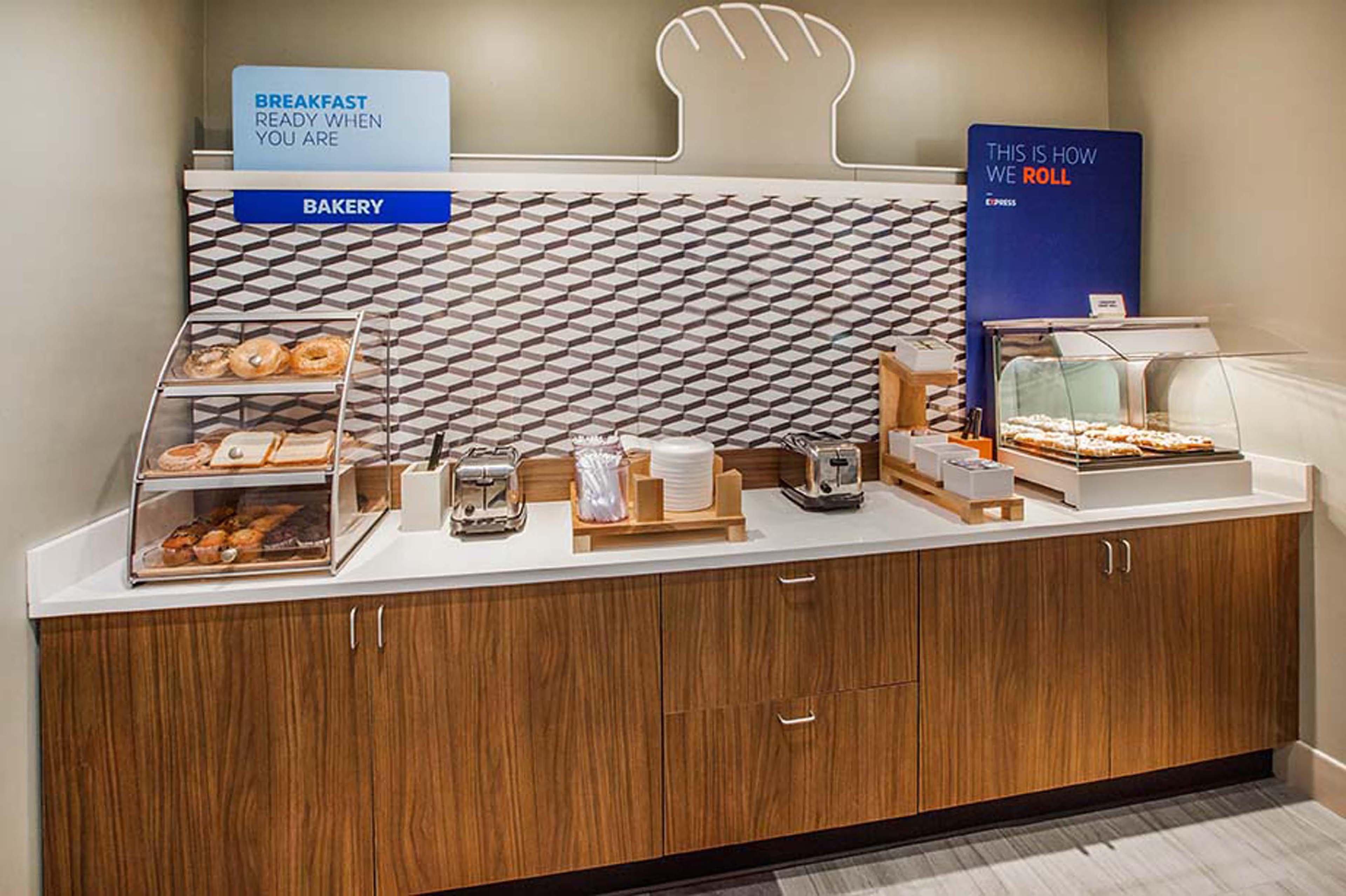 Holiday Inn Express Hotel & Suites Atlanta-Cumming By Ihg Εξωτερικό φωτογραφία