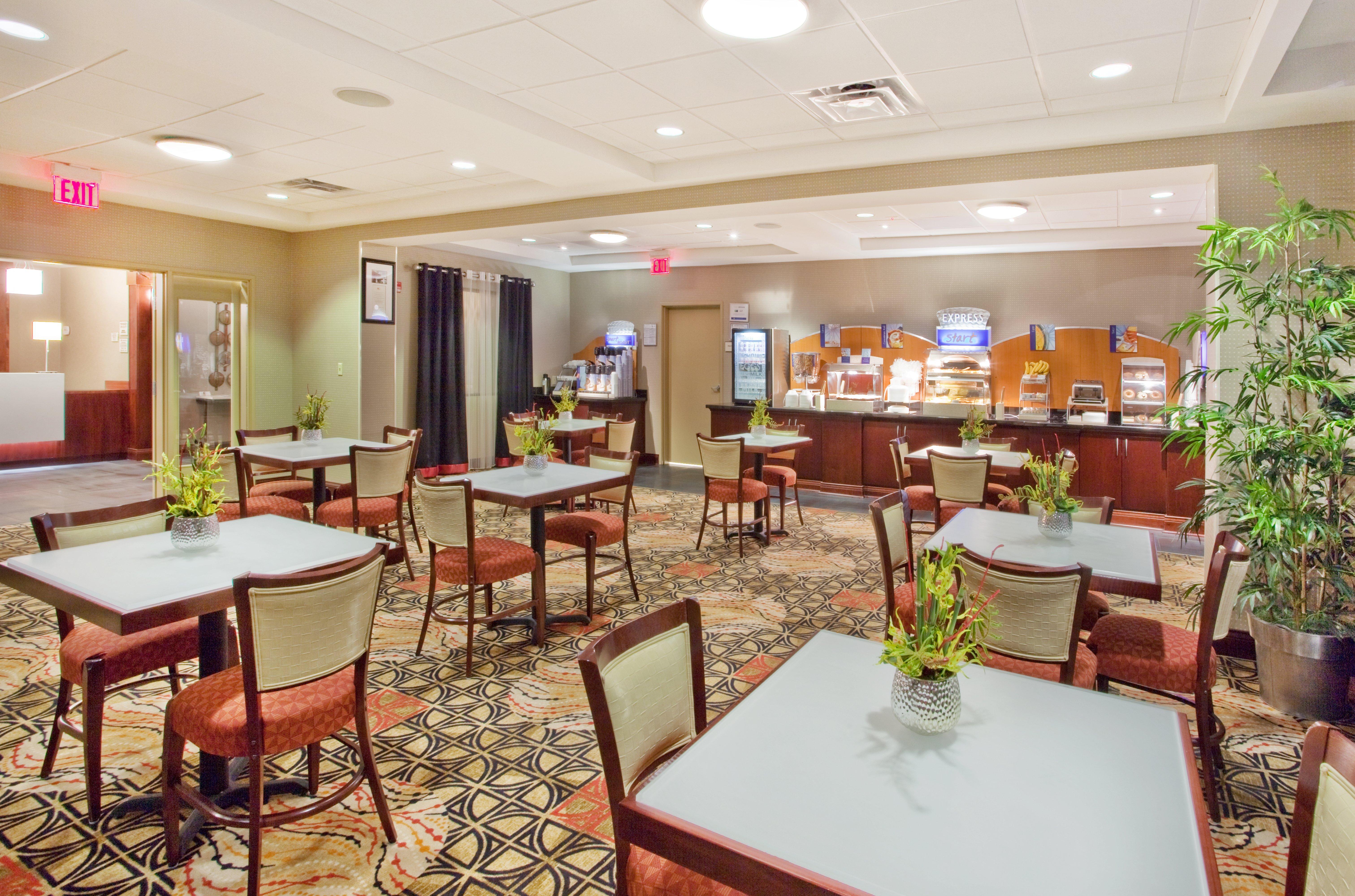 Holiday Inn Express Hotel & Suites Atlanta-Cumming By Ihg Εξωτερικό φωτογραφία